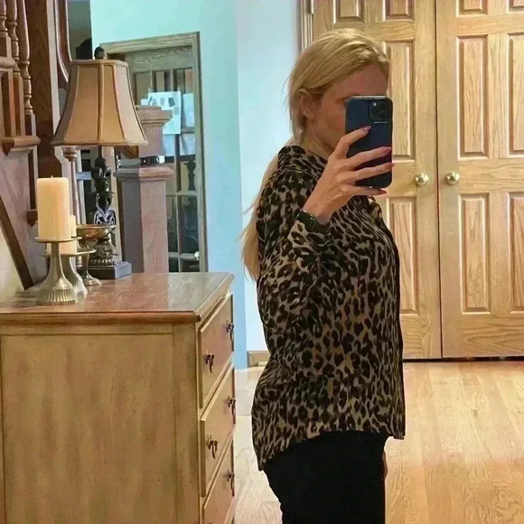 Halogen Hidden Button Animal Print Button Down Blouse. - Picture 11 of 12